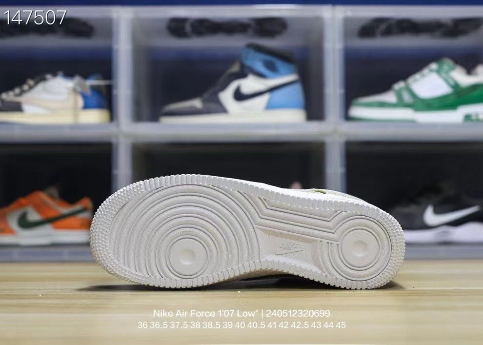 Nike Air Force Sneakers