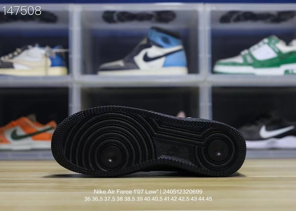 Nike Air Force Sneakers